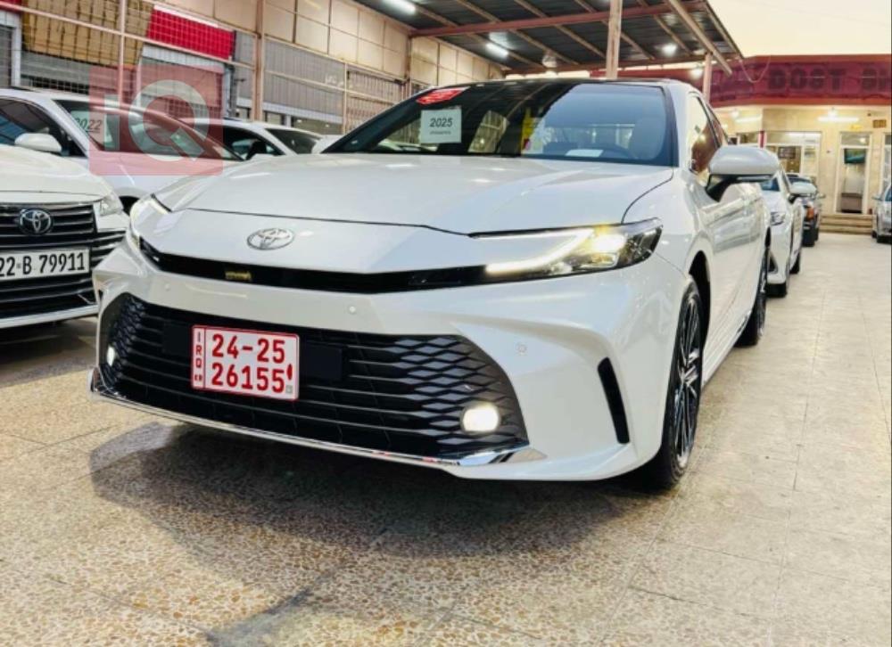 تۆیۆتا کامری